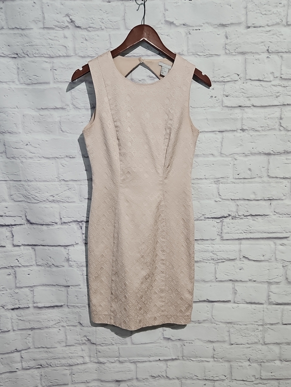 H&M Pale Beige Sleeveless Midi Sheath Dress